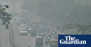 Delhi awakes to a toxic haze after Diwali as pollution season begins