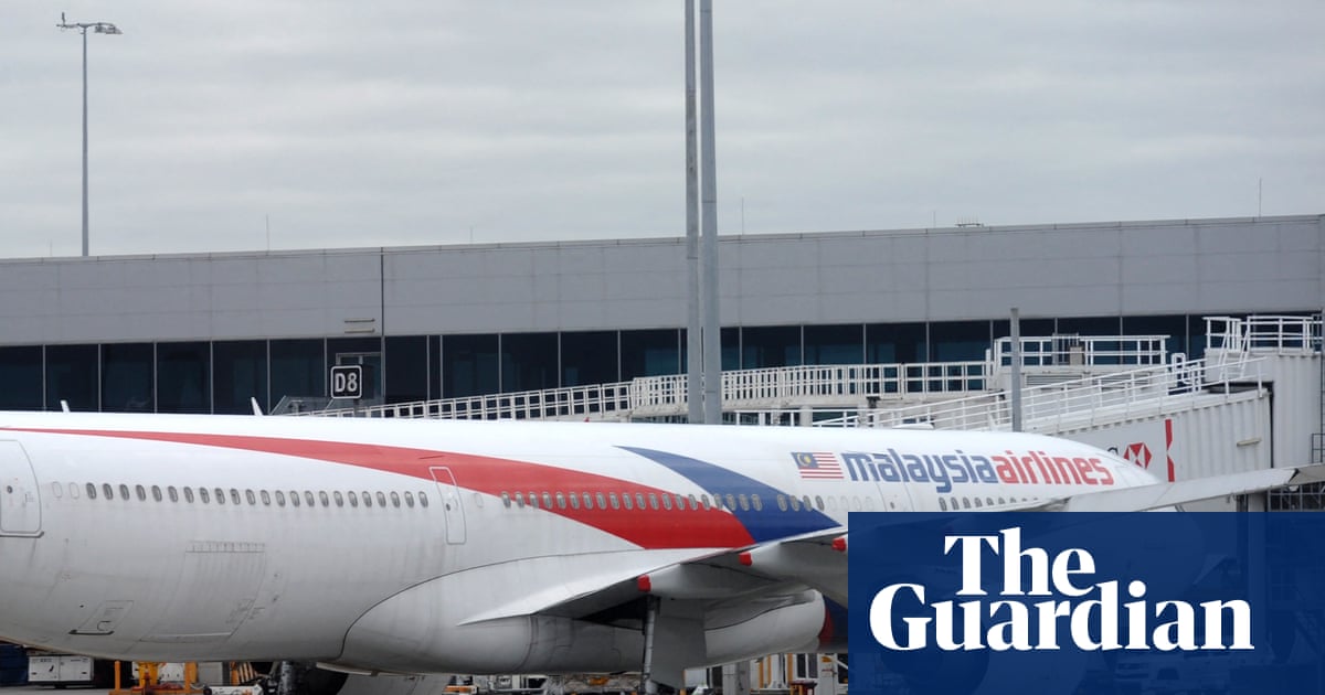 Planes narrowly avoided collision after Melbourne runway shortened