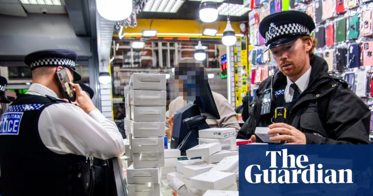 Met police crack down on illegal vape and phone shops